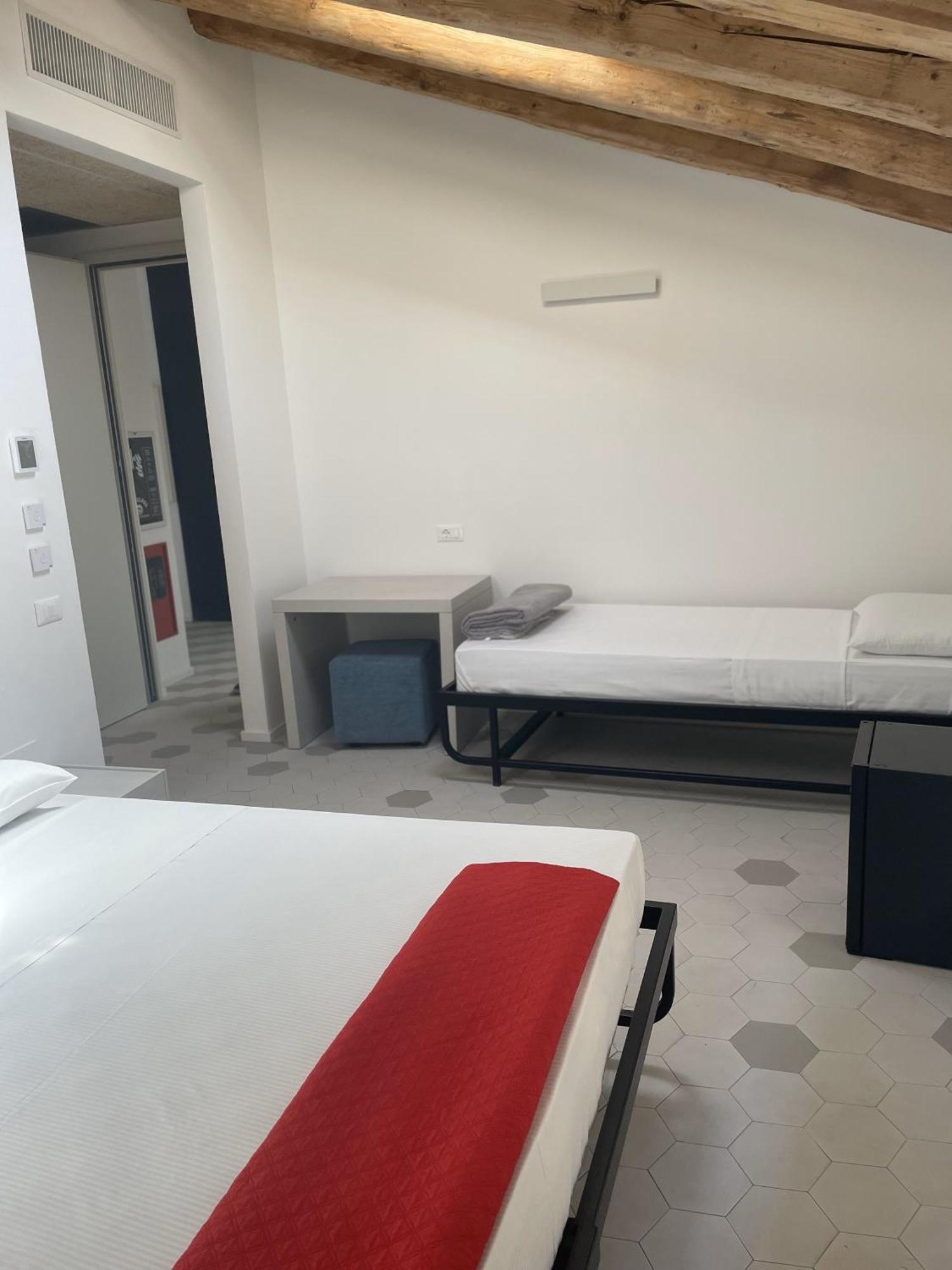 Casali Hostel ตรีเอสเต ภายนอก รูปภาพ