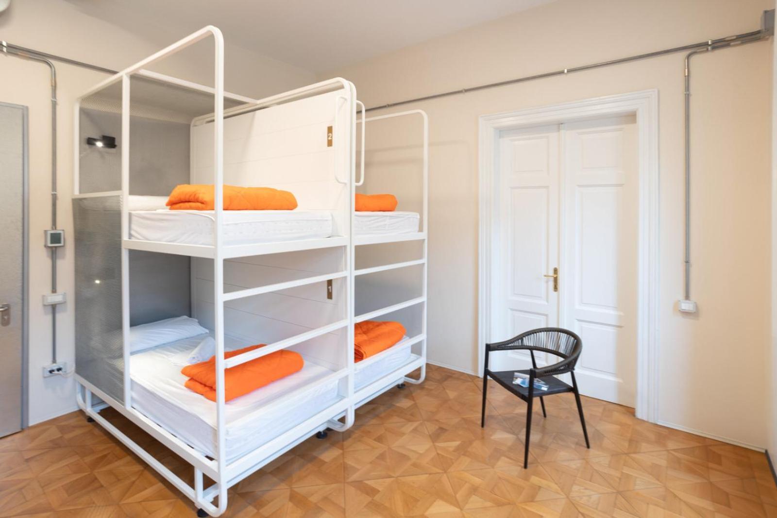 Casali Hostel ตรีเอสเต ภายนอก รูปภาพ