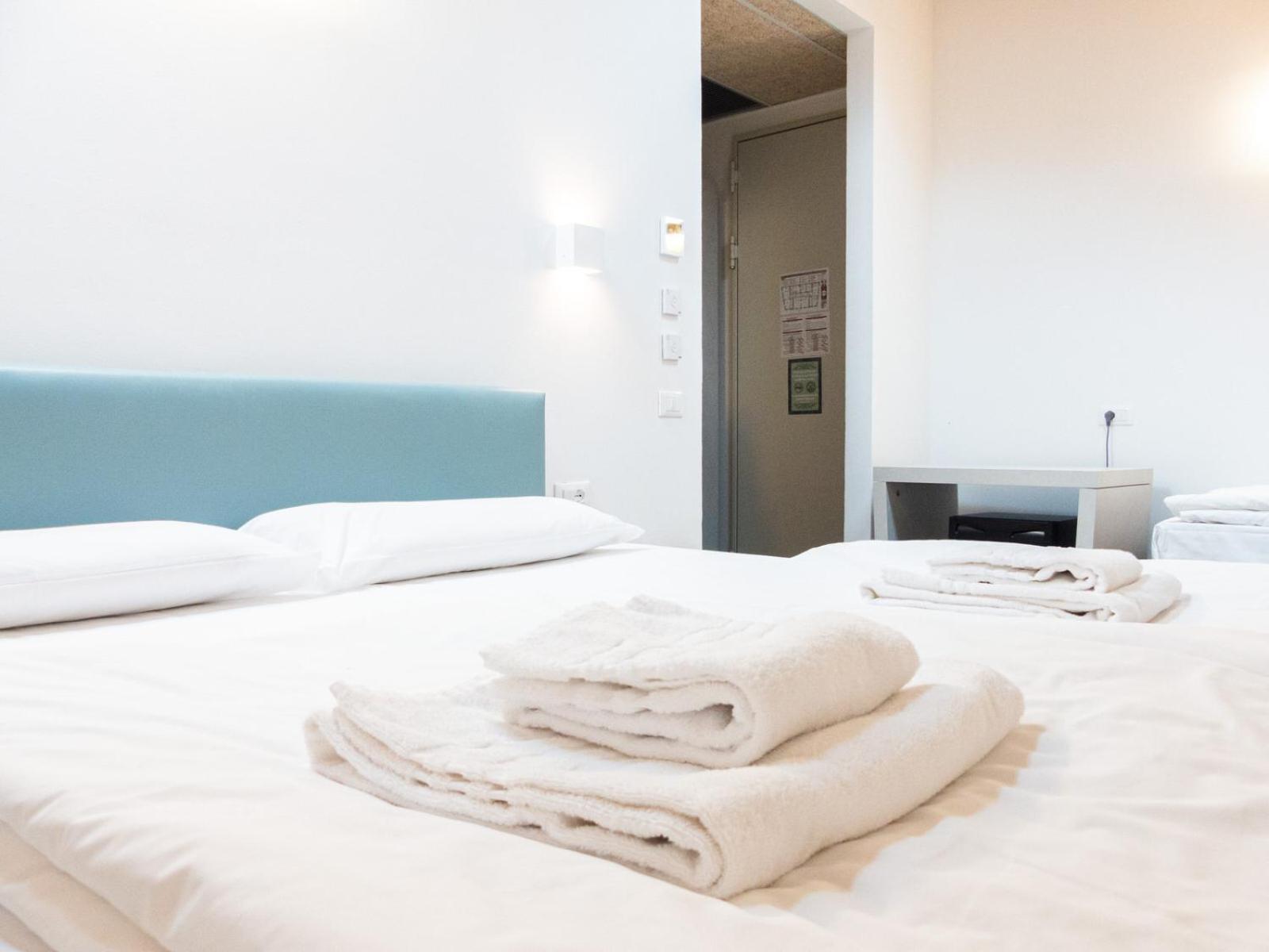 Casali Hostel ตรีเอสเต ภายนอก รูปภาพ